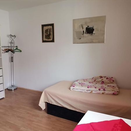 Anh' Private Rooms For Tourist Bratislava Extérieur photo