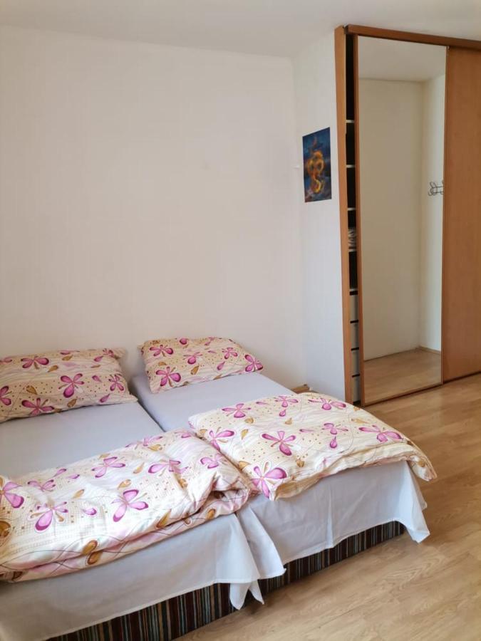 Anh' Private Rooms For Tourist Bratislava Extérieur photo