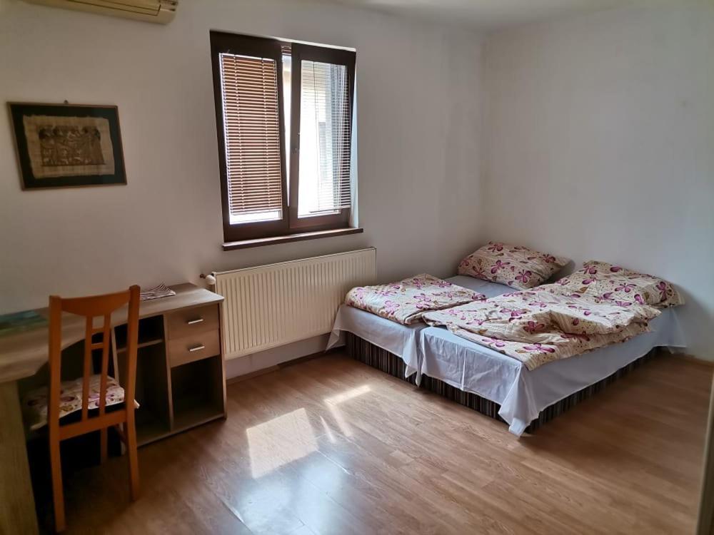 Anh' Private Rooms For Tourist Bratislava Extérieur photo